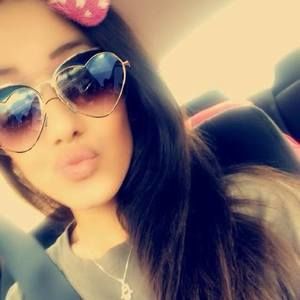 Meet your Posher, Lizzy